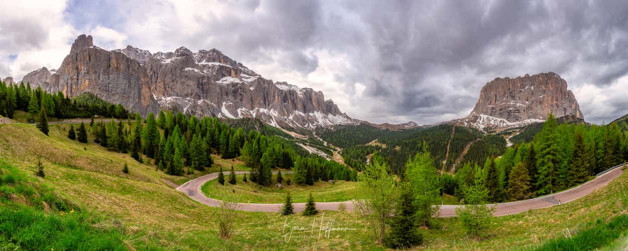 Passo Gardena, View to Langkofel and Sella Group