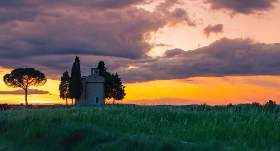The back side of the Cappella di Vitaleta