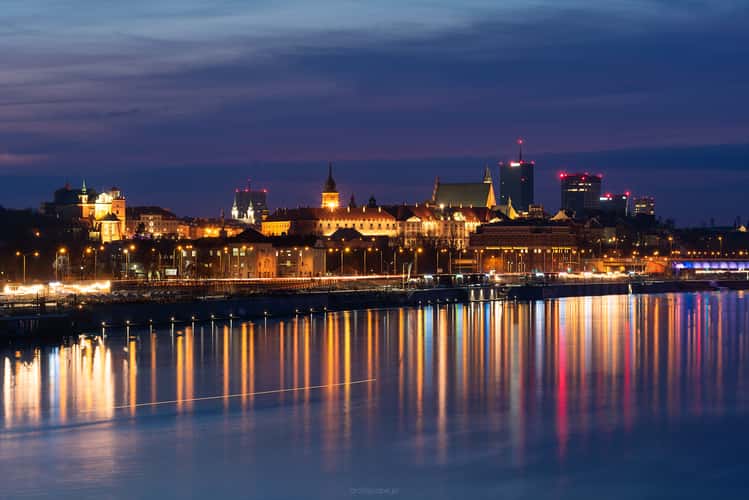 Warsaw Old Town panorama from Świętokrzyski Bridge