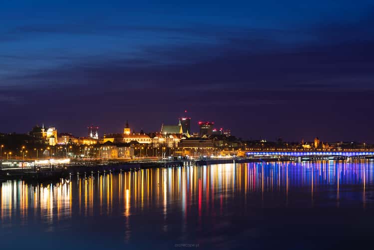 Warsaw Old Town panorama from Świętokrzyski Bridge