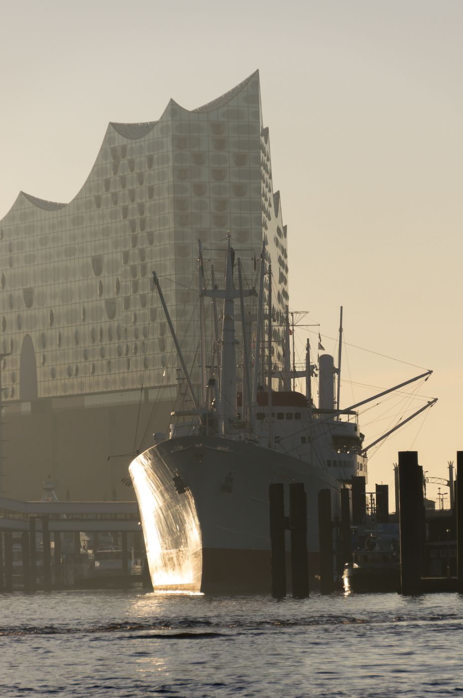 Cap San Diego & Elphi, Germany