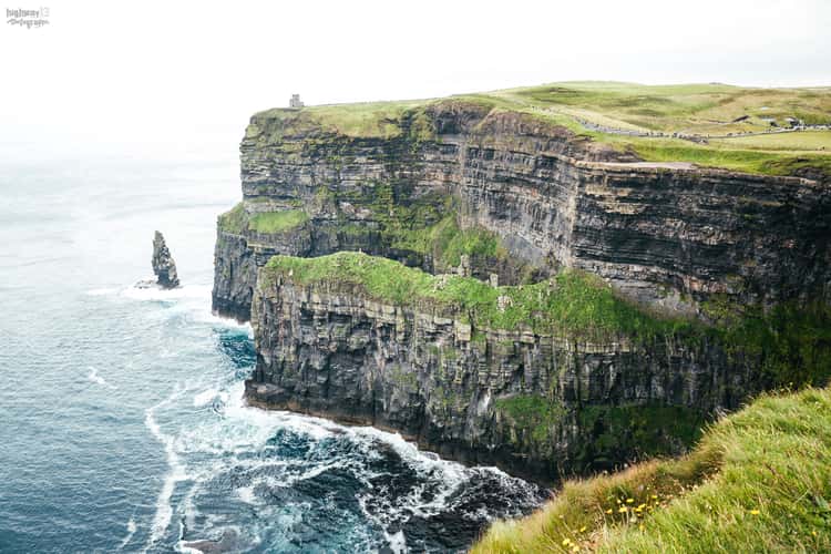 Cliffs of Moher, view to O'Briens Tower
