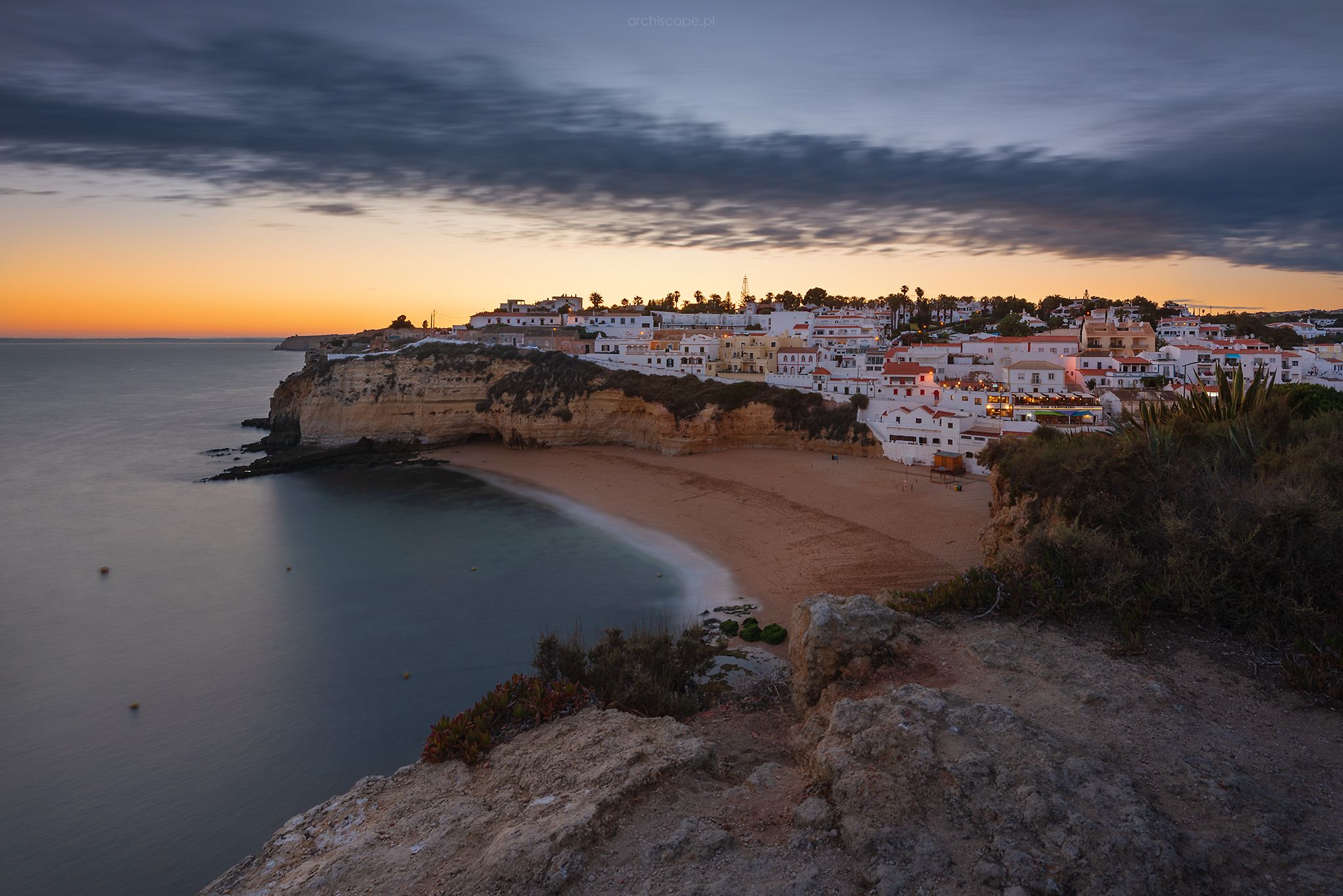 Golden Chalk Cliffs (Praia do Carvoeiro / Algarve), Portugal