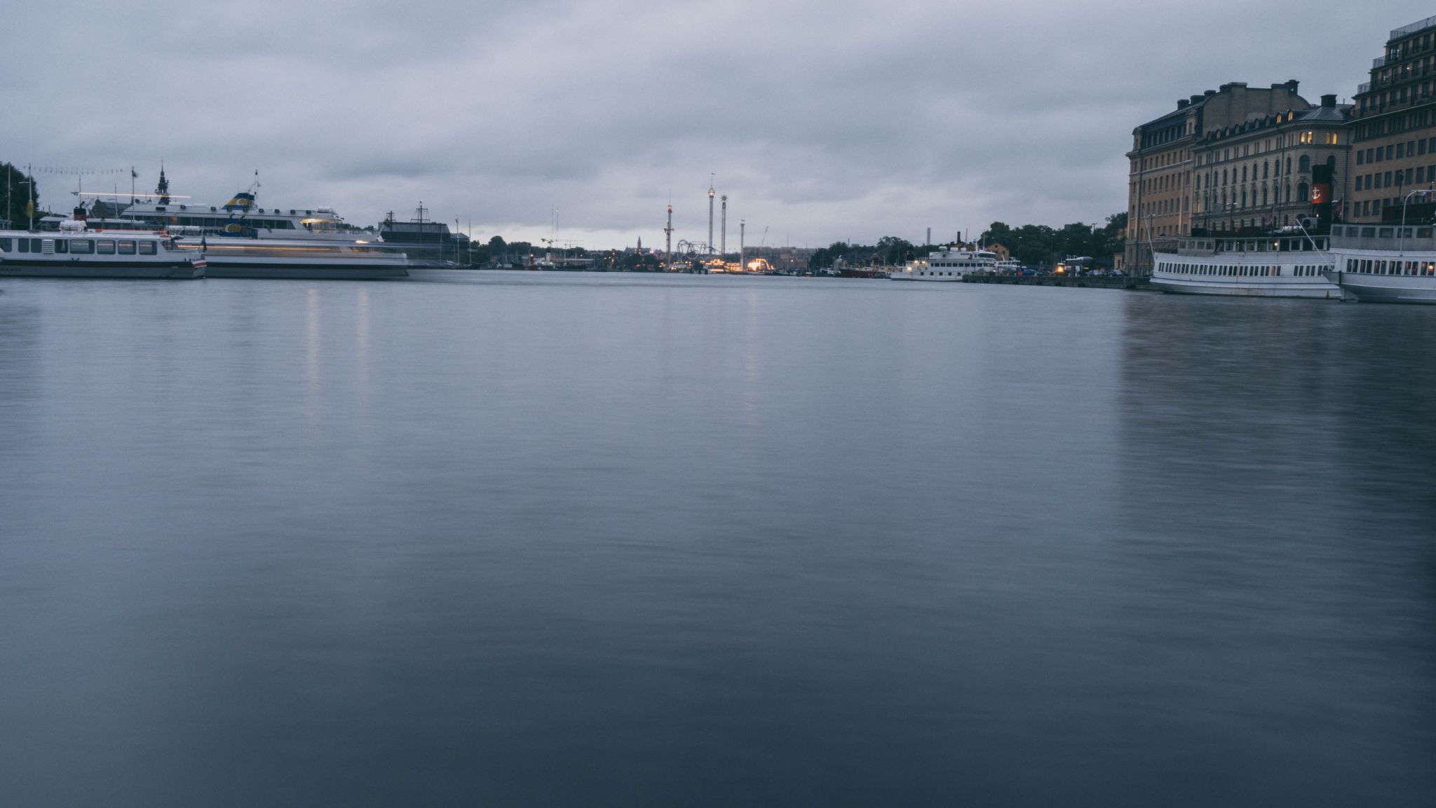 Gröna Lund over Water, Sweden