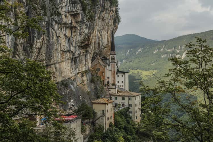 Basilica Madonna della Corona, Veneto