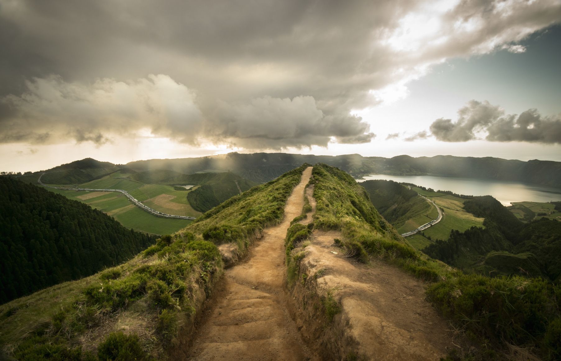 Path to Miradouro da Grota do Inferno, São Miguel, Azores, Portugal