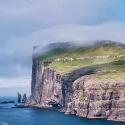 Risin & Kellingir, Faroe Islands