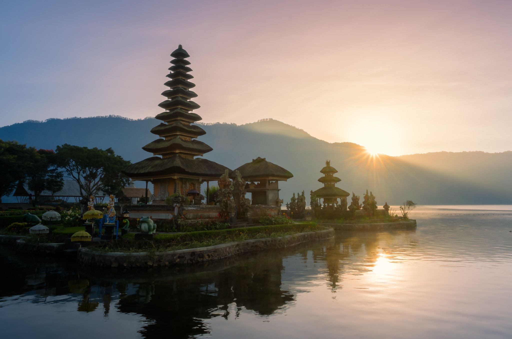 Ulun Dani Beratan Temple, Indonesia