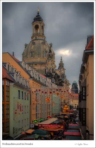 View into Münzgasse, Frauenkirche at day and night
