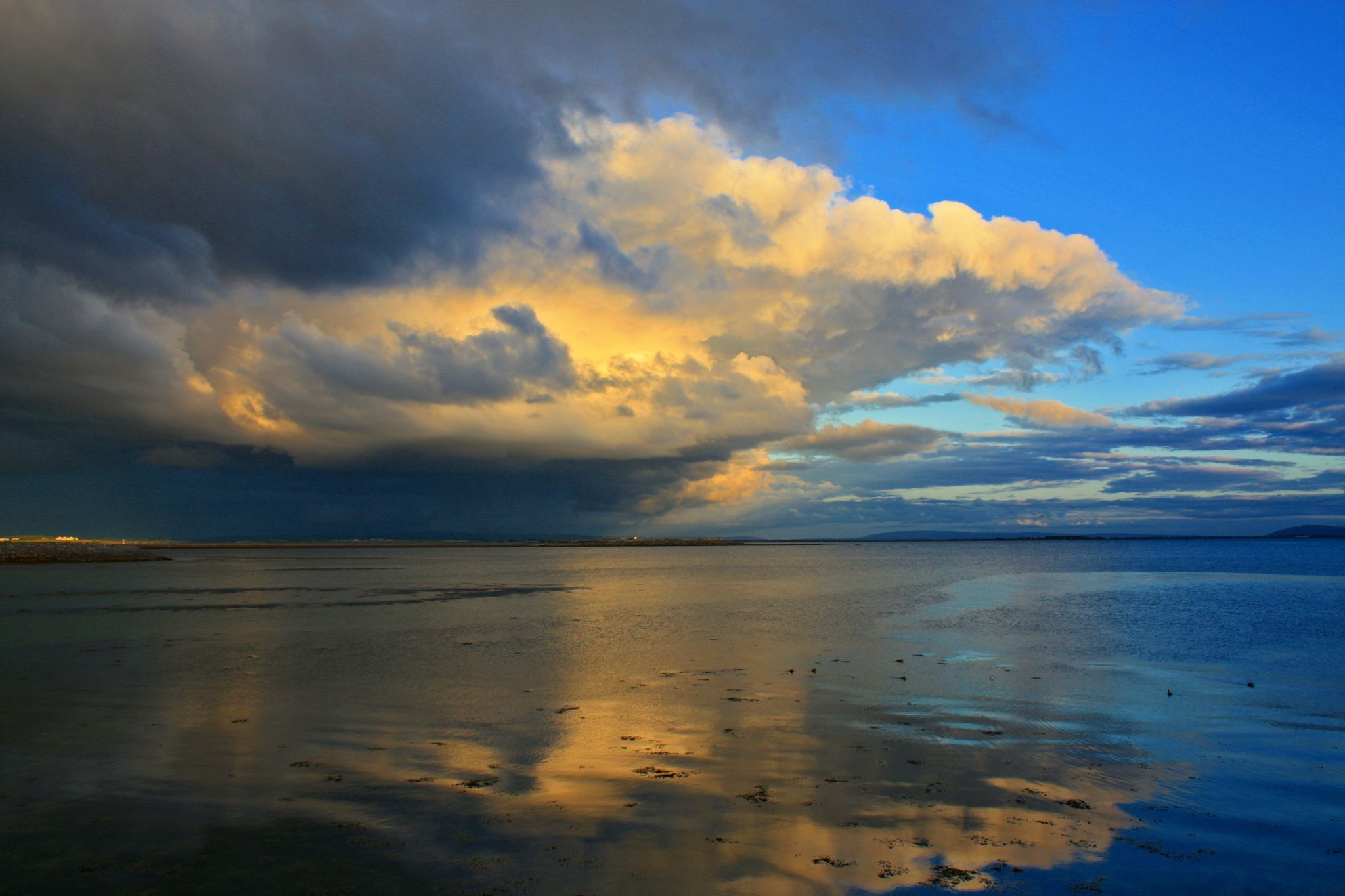 Abendstimmung an der Küste bei Galway, Ireland