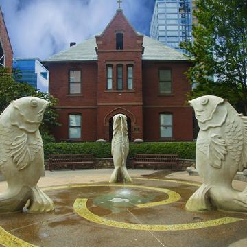 Carolyn Braaksma’s Fish Fountain, USA