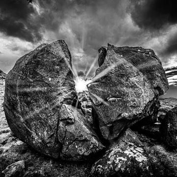 Cracked rock, United Kingdom