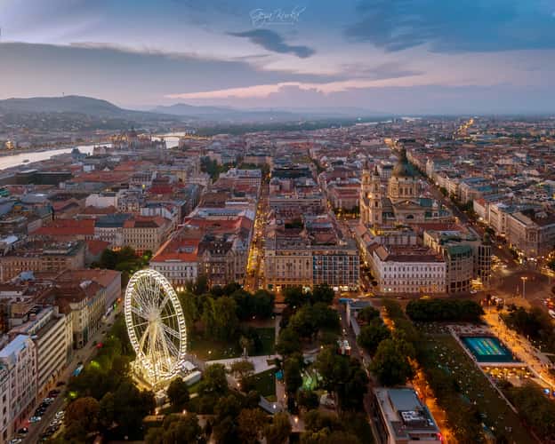 Elizabeth Square in the heart of Budapest