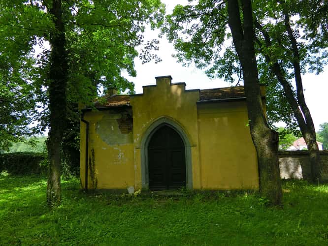 Jewish Cemetery Březnice