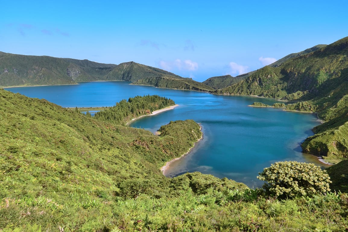 Lagoa do Fogo, Sao Miguel, Azores, Portugal