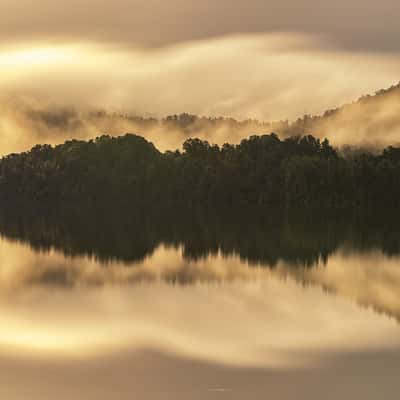 Lake Mapourika after the rain, NZ, New Zealand