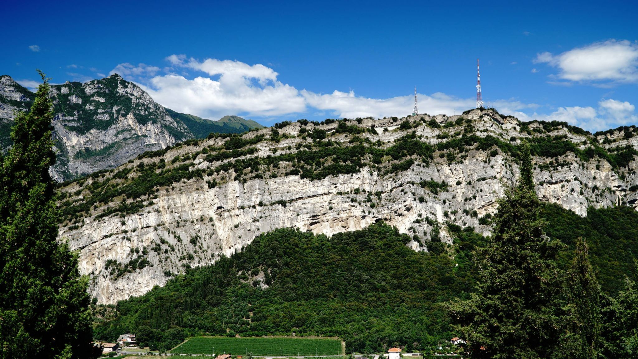 Marmitte dei Garda lookout, Italy
