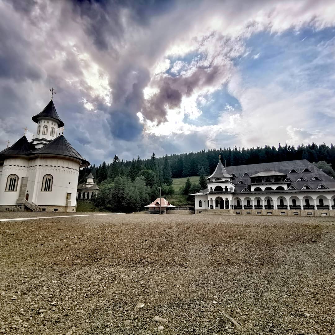 Mânăstirea Sihăstria Putnei, Romania