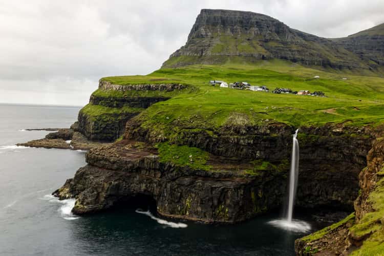 Múlafossur Waterfall