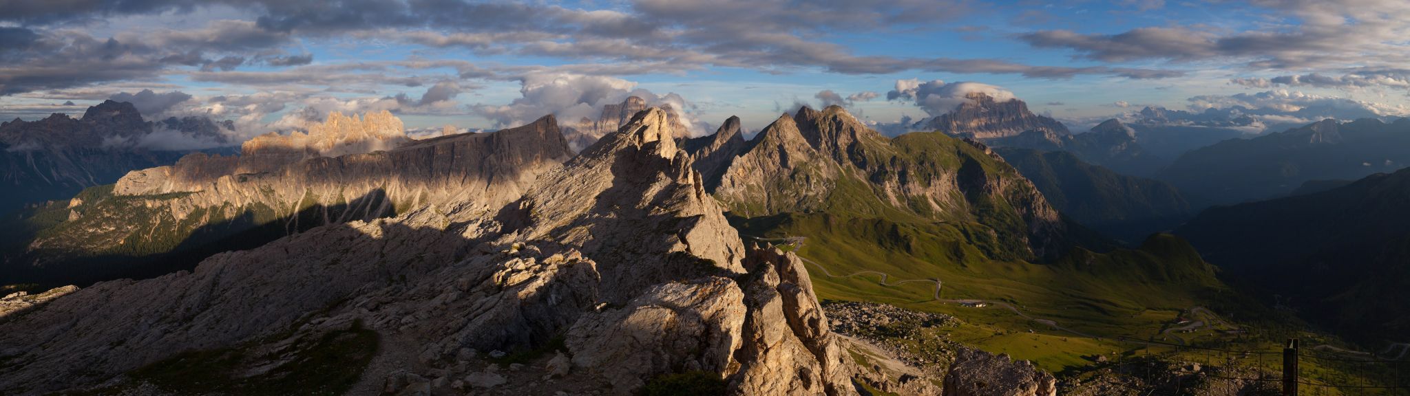 Nuvolau refuge panorama, Italy