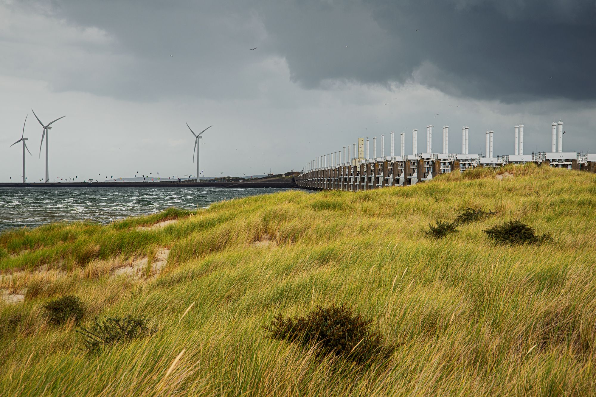 Oosterscheldekering / Oosterschelde brigde (Delta works), Netherlands