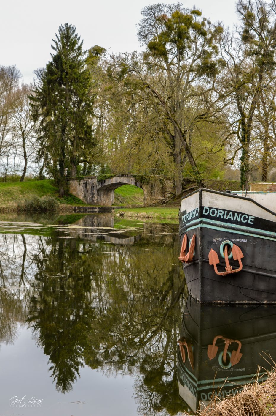 Port du Canal lateral a la Loire, France