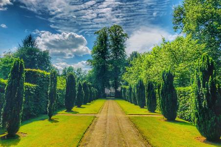 The gardens of Castle De Wiersse