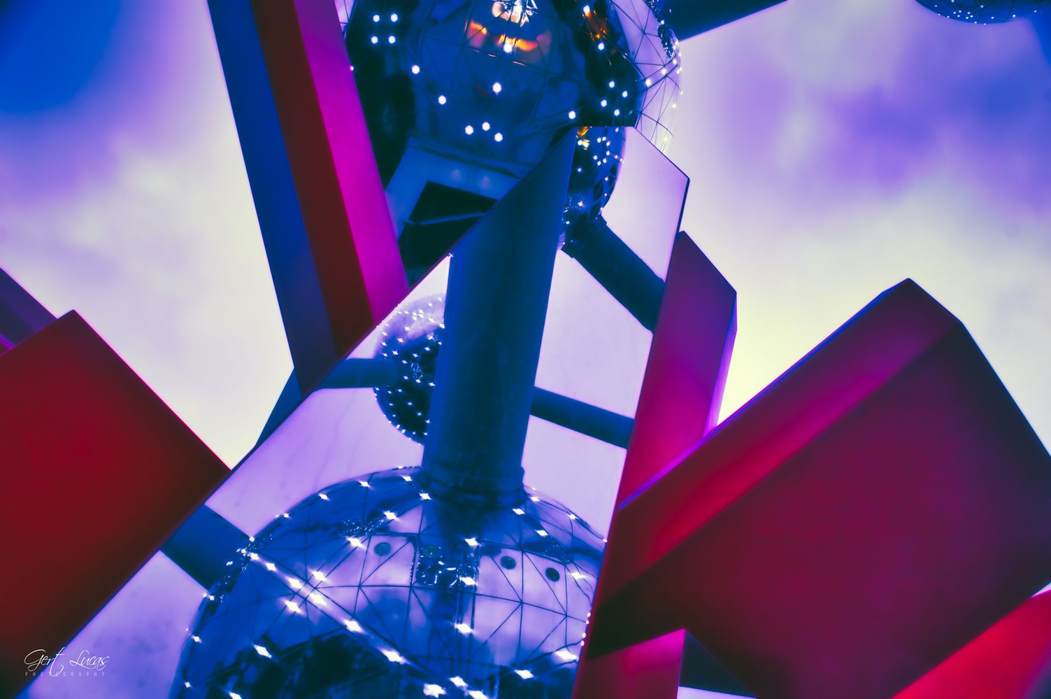 Atomium - The Mirror, Belgium