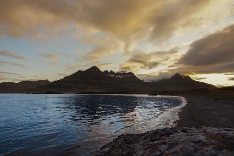 bay northeast of Höfn