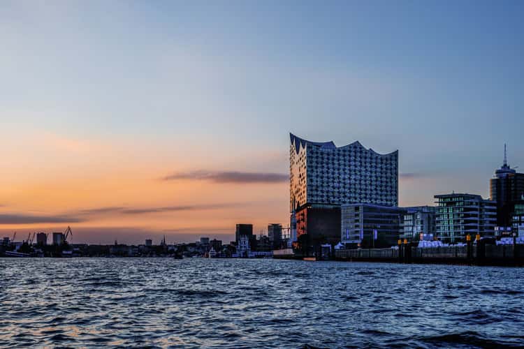 Elbphilharmonie, view from a boat