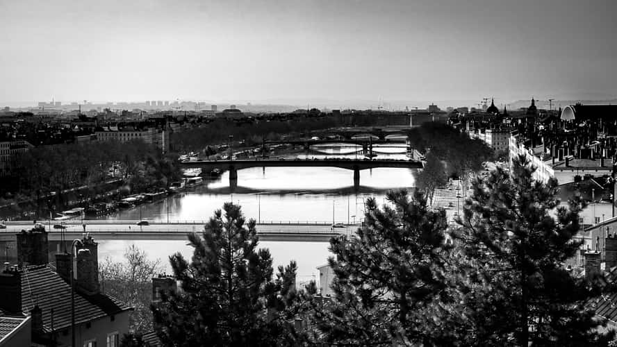 Enfilade de ponts sur le Rhône, Lyon