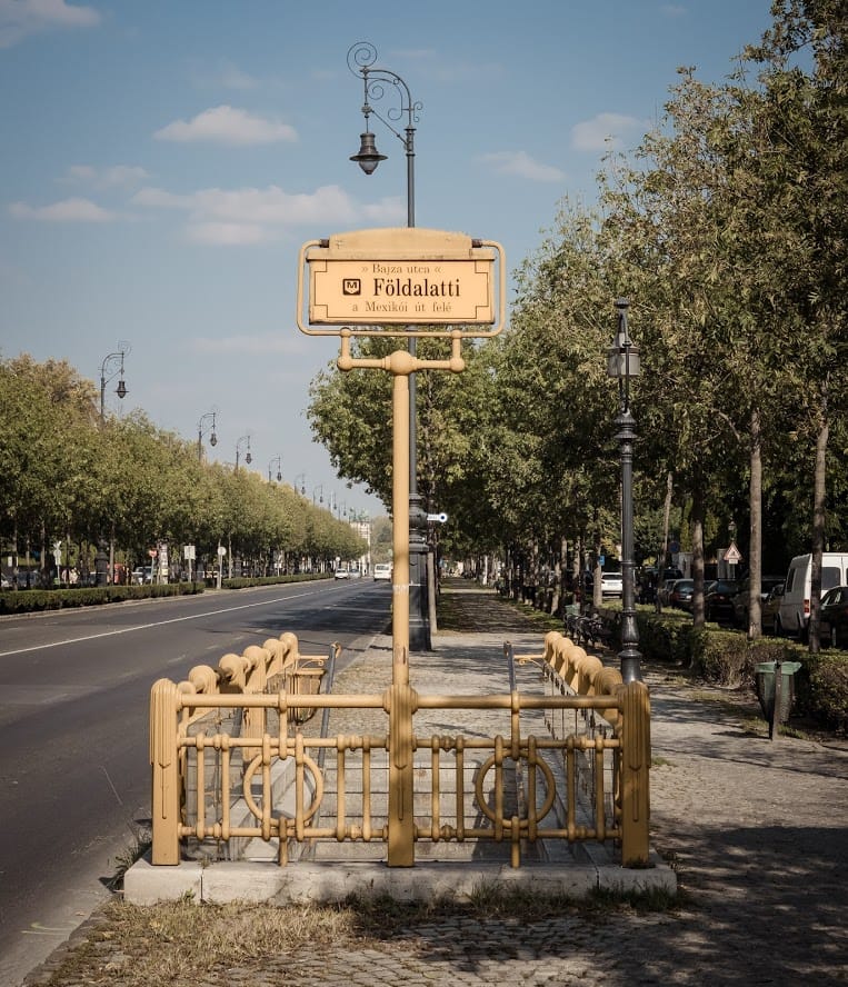 Foldalatti metro station, Hungary
