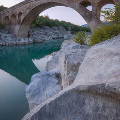 Gefiri Templas, Greece