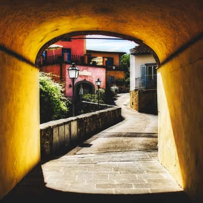 Greve - alley, Italy