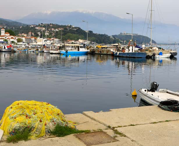 Hafen von Platamonas mit Blick auf den Olymp