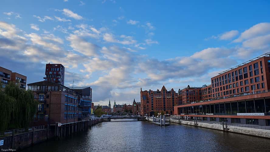 Hafencity (view from Magdeburger Brücke)