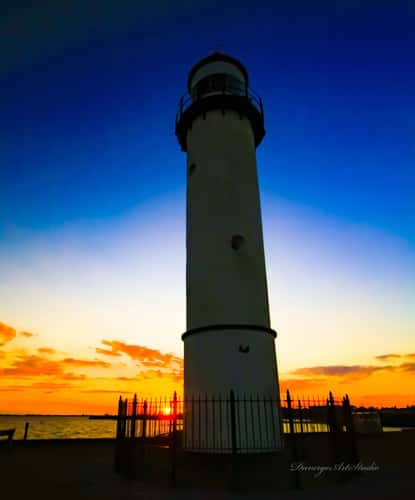 Hellevoetsluis lighthouse