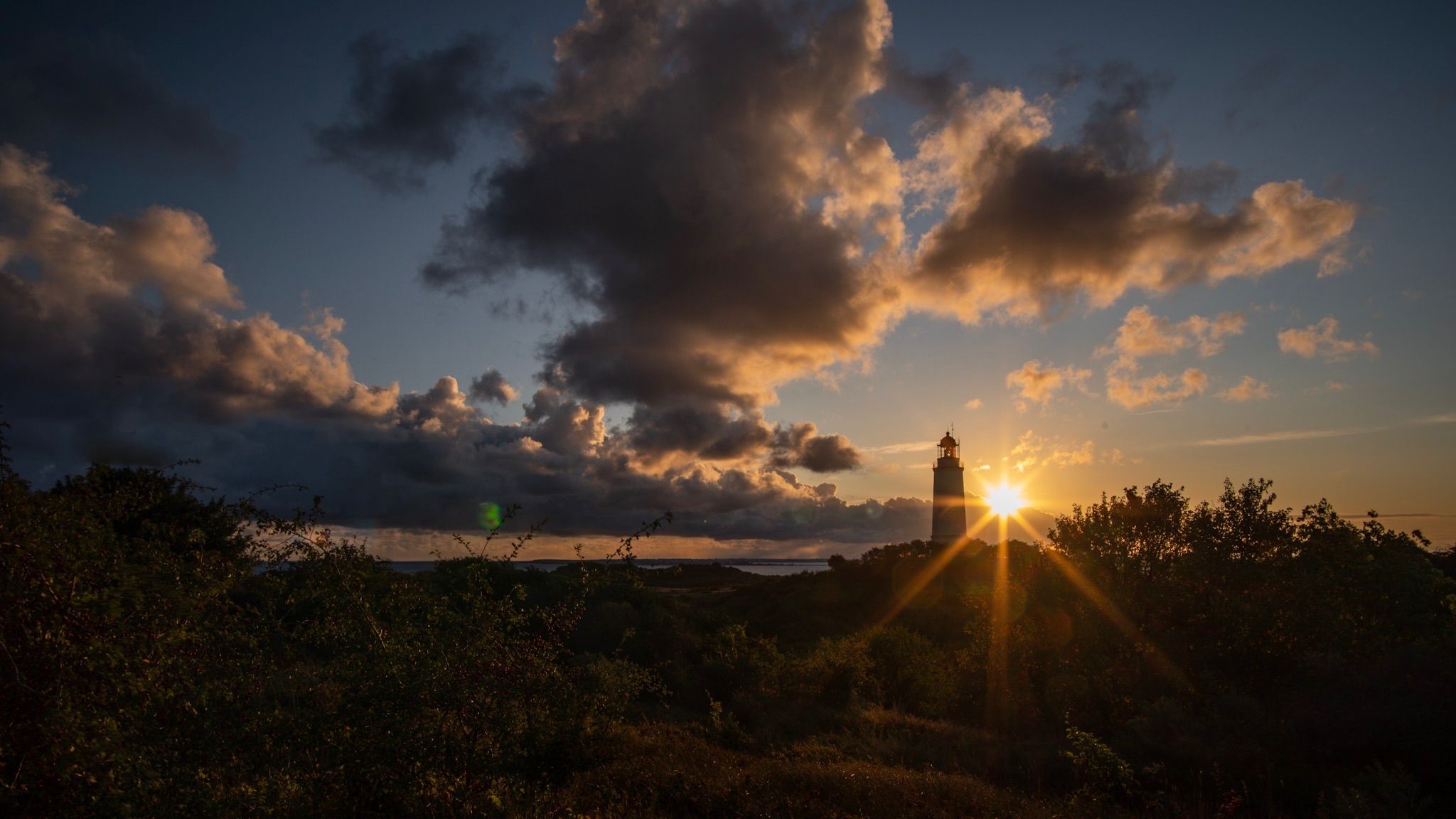 Leuchtturm Dornbusch bei Sonnenaufgang, Germany