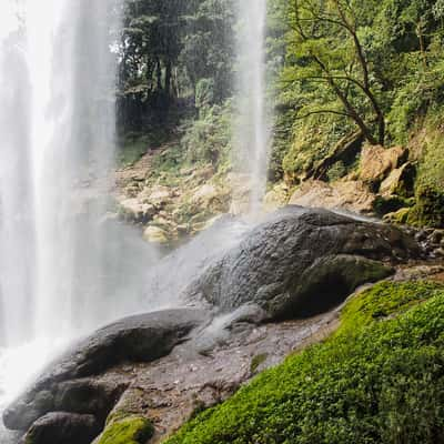 Misol-ha waterfall from behind, Mexico