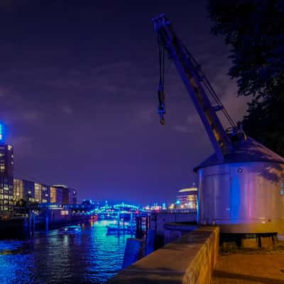 New crane, Hamburg, Germany