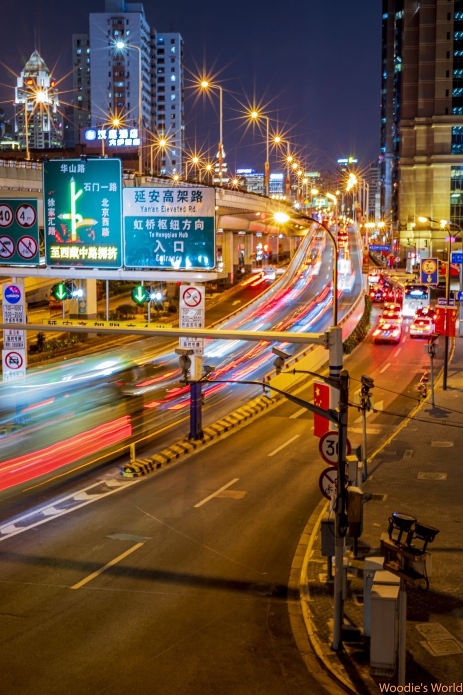 Night view of Shanghai Bunds, China