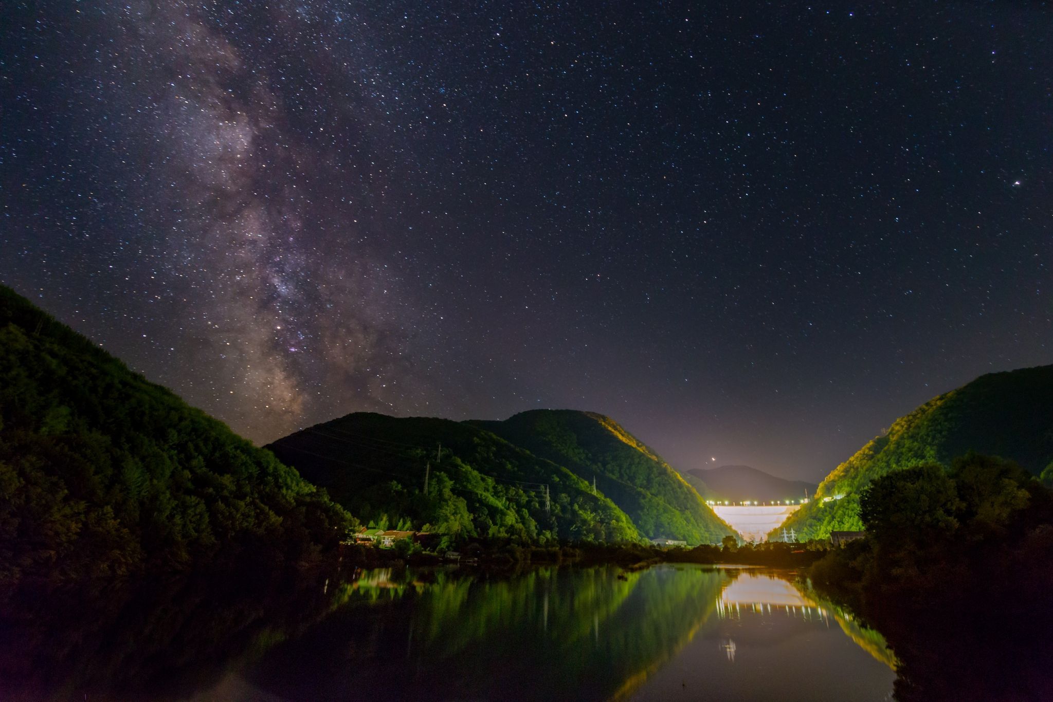 Tarnita dam, Romania
