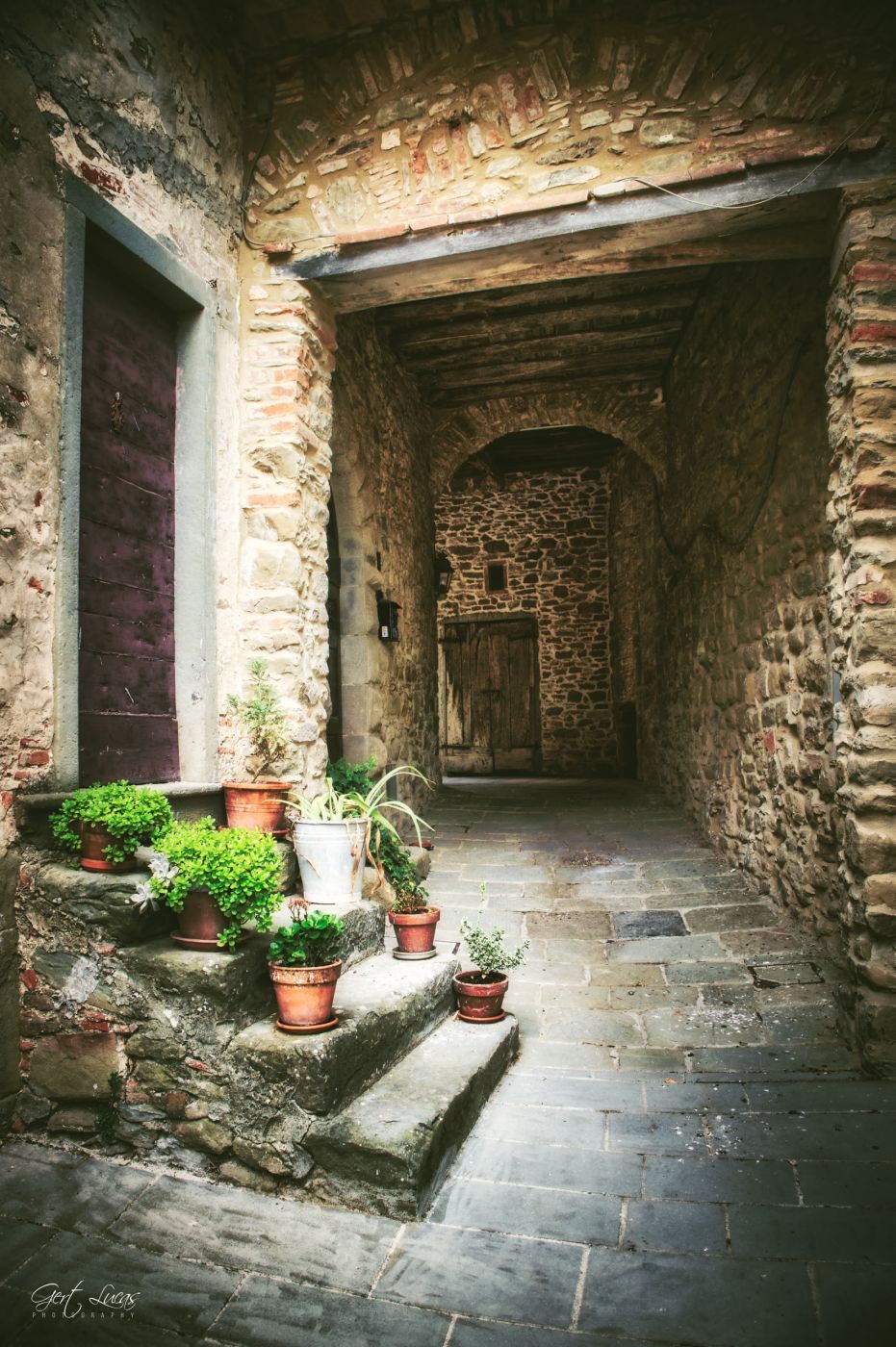 Volpaia - covert alley, Italy