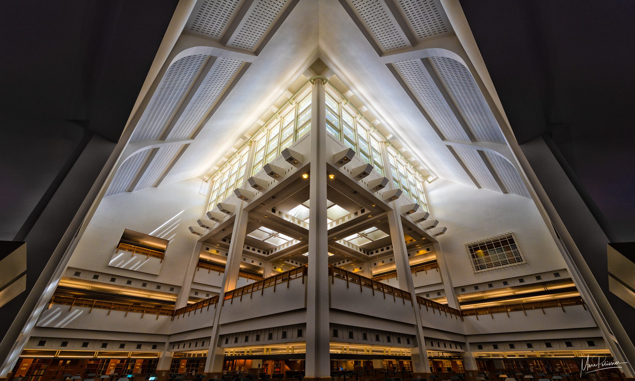 Top Photo Spots at The British Library in 2023