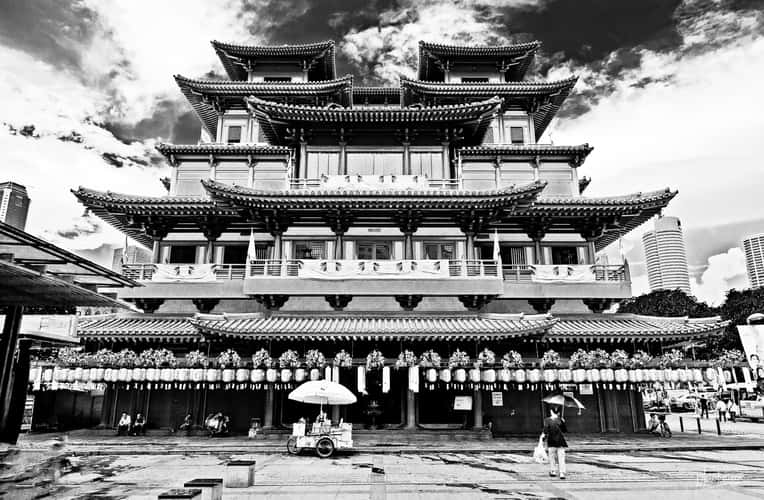 Back of Buddha tooth relic temple
