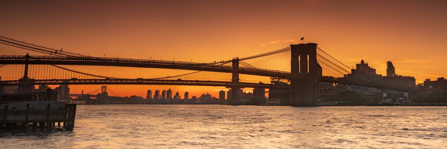 Brooklyn & Manhattan Bridge sunrise New York