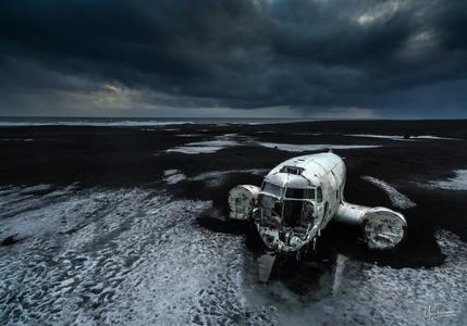 DC-3 plane wreck
