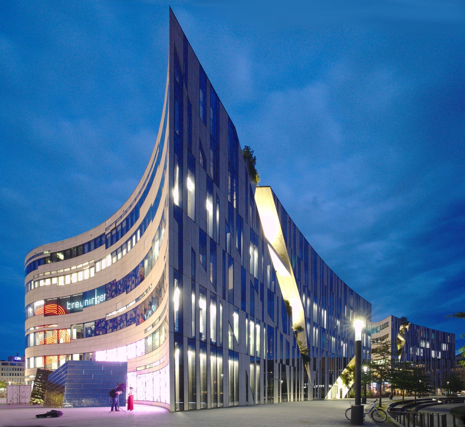 Kö-Bogen, Düsseldorf, Germany