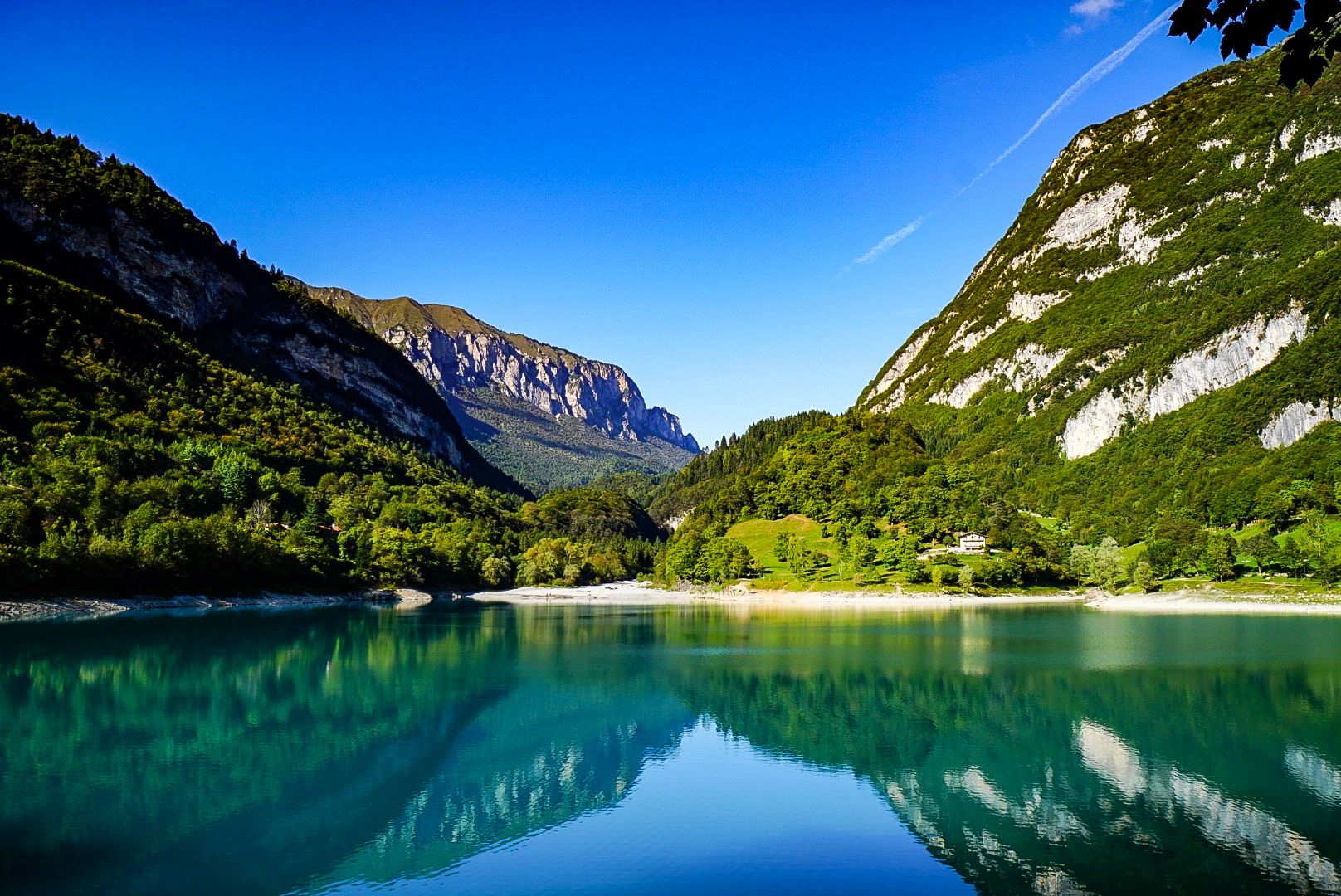 Lago di Tenno, Italy