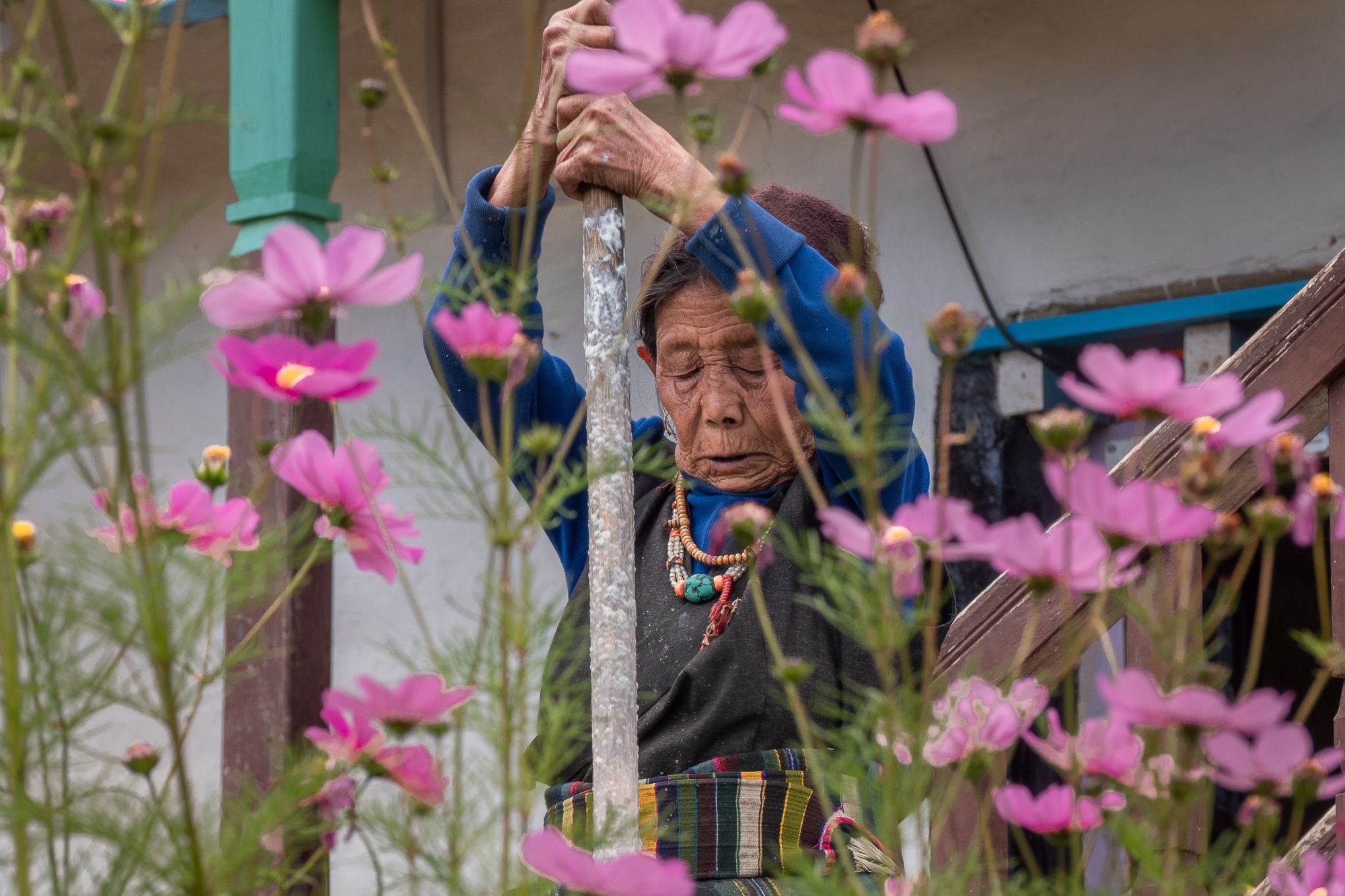 Making tibetan butter, Nepal